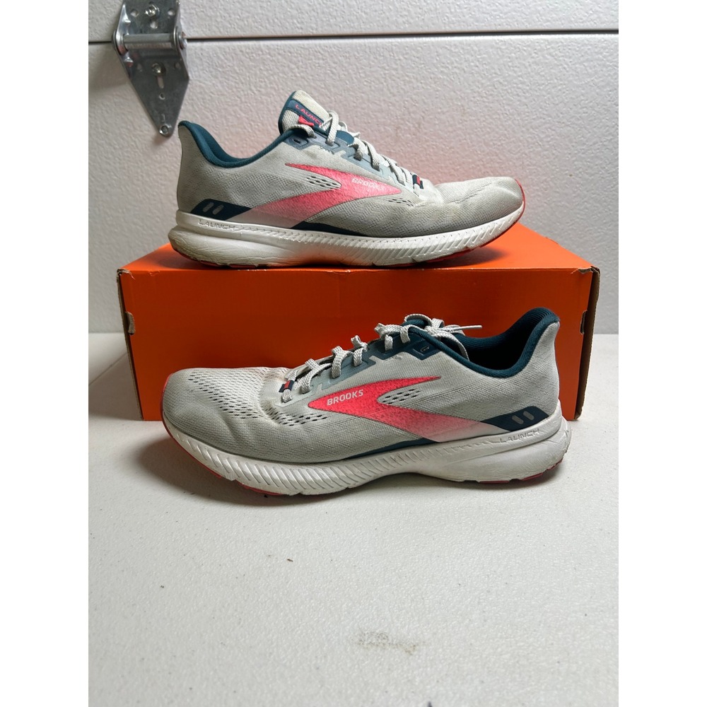 Brooks Launch 8 Grey White Pink Teal Size 12w (11 mens) #3010
